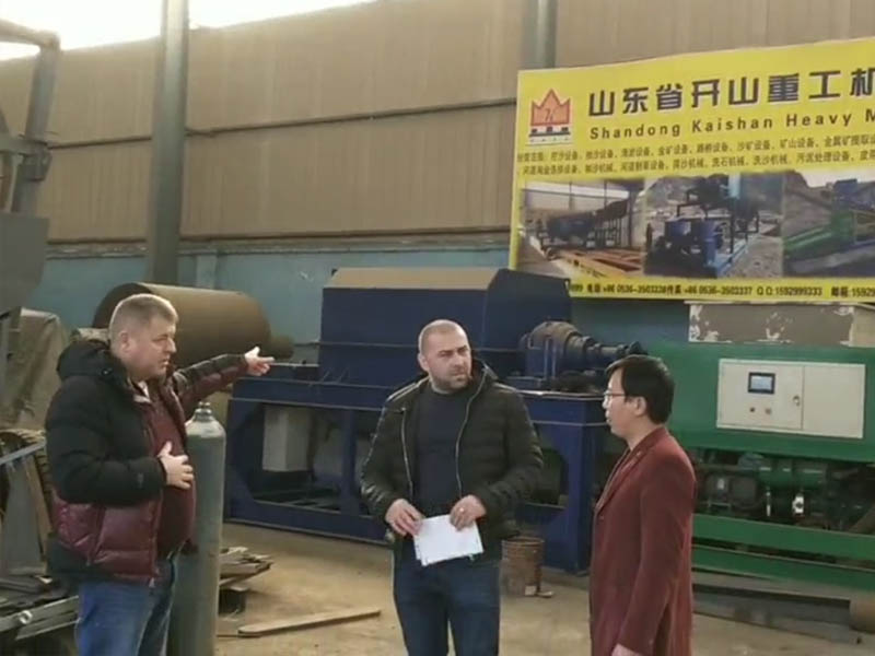 羅馬尼亞客戶(hù)考察訂購(gòu)離心式沙金設(shè)備